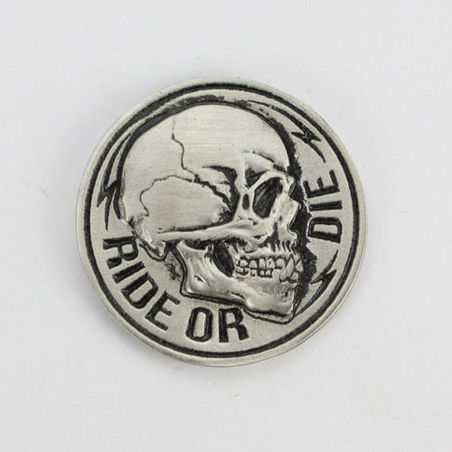 Pin "Side Skull" Anstecker